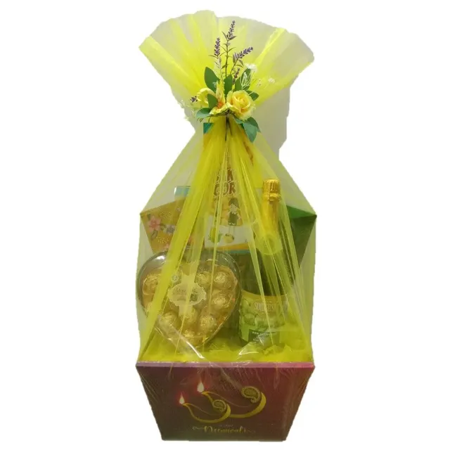 Hpg Deepavali Triangle Hamper Rm79