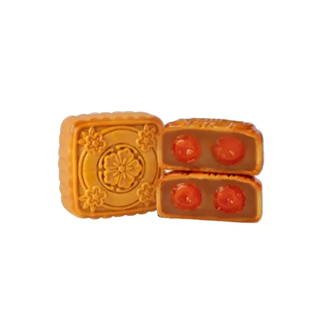 Oversea Lotus with 4 Yolks Mooncake 210g